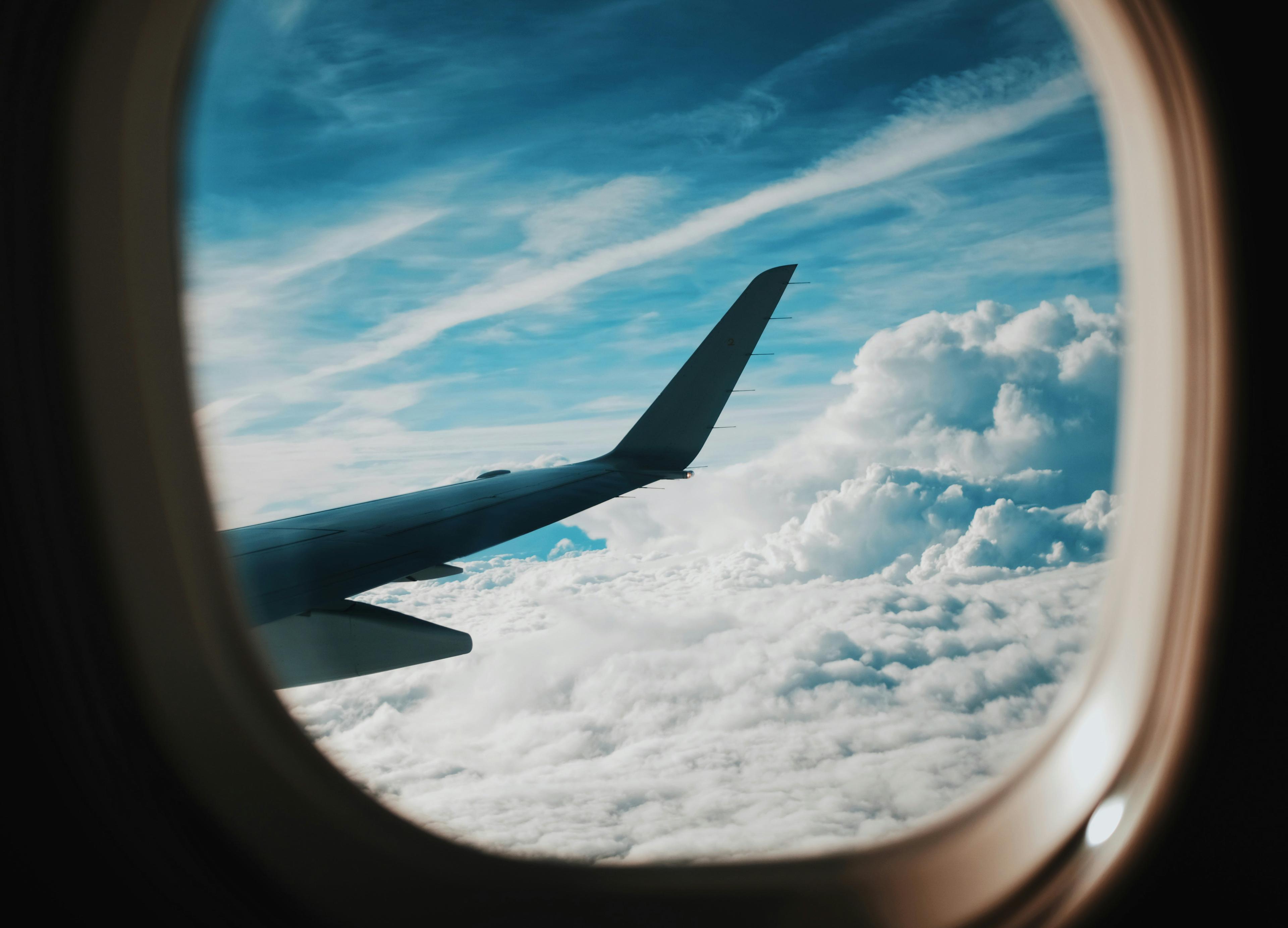 haru Travel Background